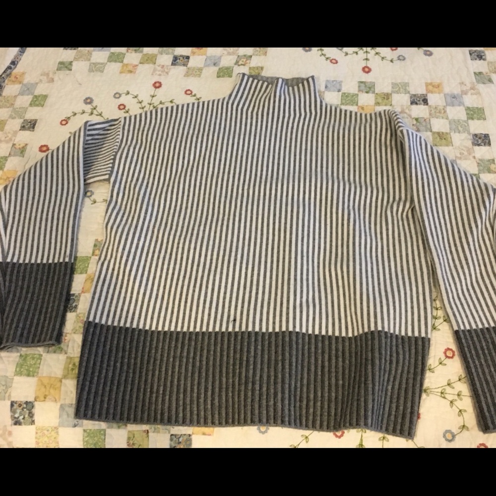 “Rachel Zoe” Crewneck Sweater